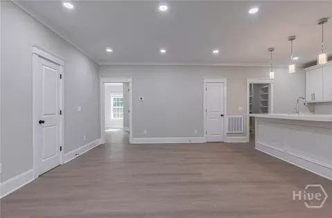 Living - 540 Sunset Ave, Comer, GA 30629 photo 8 of 10