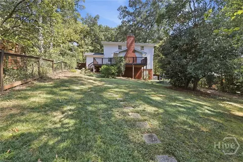 Exterior - 120 Maple Ln, Athens, GA 30606 photo 9 of 11
