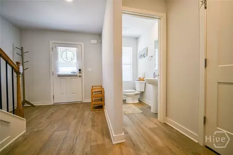 Entry Way - 103 Clarks Ct, Jackson, GA 30233 photo 2 of 9