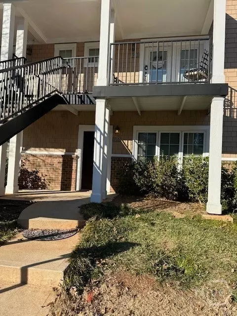 1035 Barnett Shoals Rd #912, Athens, GA 30605