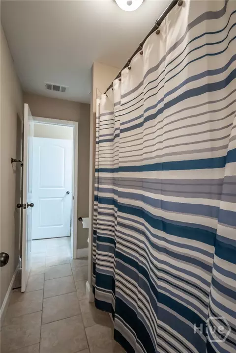 Bath - 1792 Boulder Springs Dr, Bishop, GA 30621 photo 6 of 7