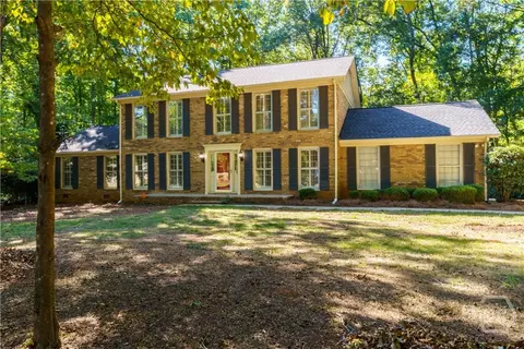 180 Broomsedge Trl, Athens, GA 30605