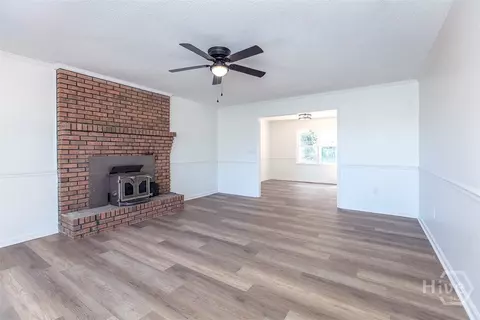 Living - 1230 Astondale Rd, Bishop, GA 30621 photo 1 of 3