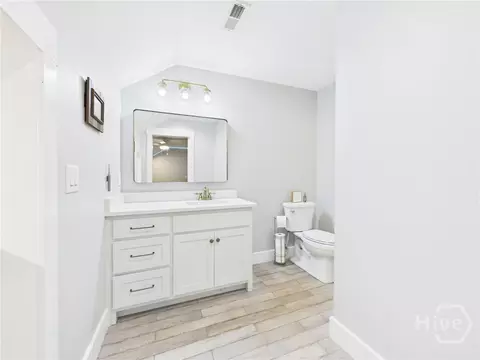 Bath - 1851 Rays Church Rd, Bishop, GA 30621 photo 9 of 13