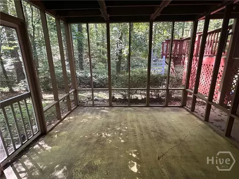Exterior - 650 Woodside Rd, Athens, GA 30606 photo 6 of 19