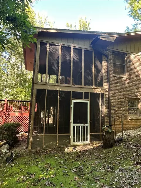 Exterior - 650 Woodside Rd, Athens, GA 30606 photo 8 of 19