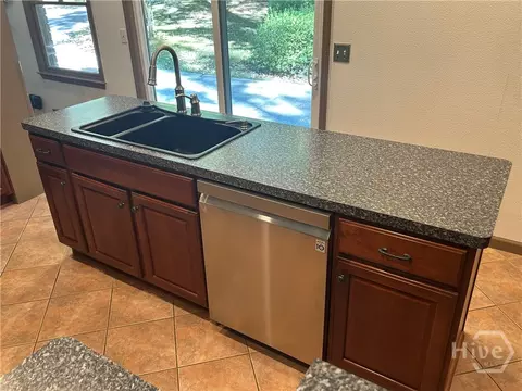 Kitchen - 650 Woodside Rd, Athens, GA 30606 photo 11 of 11