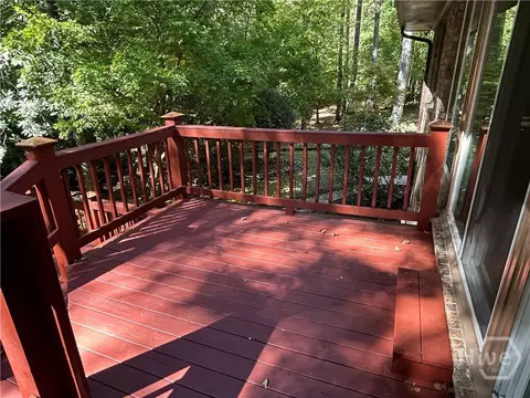 Exterior - 650 Woodside Rd, Athens, GA 30606 photo 14 of 19