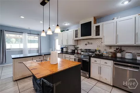 Kitchen - 117 Mitchell Farm Rd, Colbert, GA 30628 photo 5 of 5