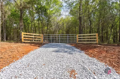 1569 Skull Shoals Rd, Washington, GA 30673