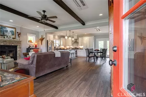 Entry Way - 600 Piney Grove Rd, Comer, GA 30629 photo 1 of 3