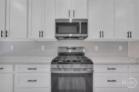 Kitchen - 80 Overlook Trce, Commerce, GA 30529 photo 4 of 4