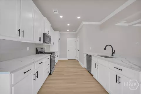 Entry Way - 80 Overlook Trce, Commerce, GA 30529 photo 5 of 7