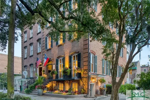 109 W Liberty St, Savannah, GA 31401