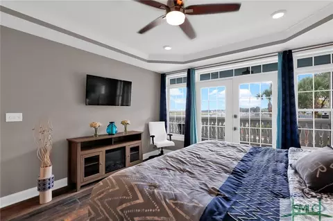 Bedroom - 2812 River Dr UNIT 106, Savannah, GA 31404 photo 6 of 9