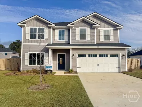 92 Holland Dr NE, Midway, GA 31320