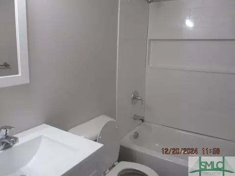 Bath - 7337 E Oglethorpe Hwy, Midway, GA 31320 photo 1 of 2