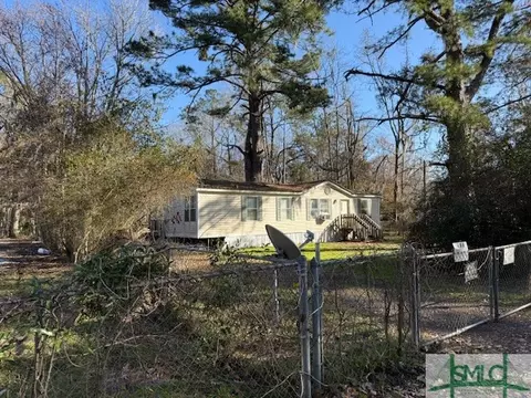 348 Beaufort Rd, Savannah, GA 31419