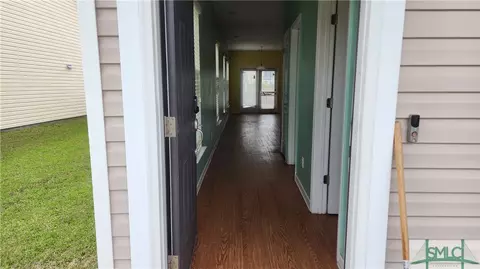 Entry Way - 217 Lakepointe Dr, Savannah, GA 31407 photo 1 of 11