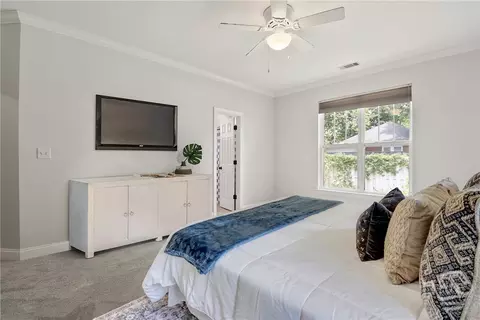 Bedroom - 1212 E 52nd St, Savannah, GA 31404 photo 3 of 4