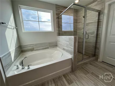 Bath - 135 Como Dr, Pooler, GA 31322 photo 5 of 5