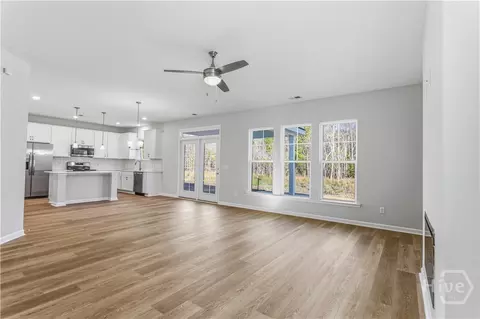 Living - 156 Como Dr, Pooler, GA 31322 photo 2 of 3