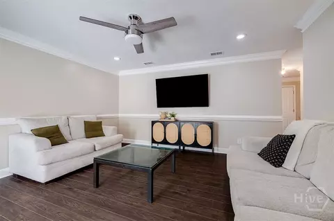 Living - 391 Hawk Hammock Dr, Springfield, GA 31329 photo 3 of 4