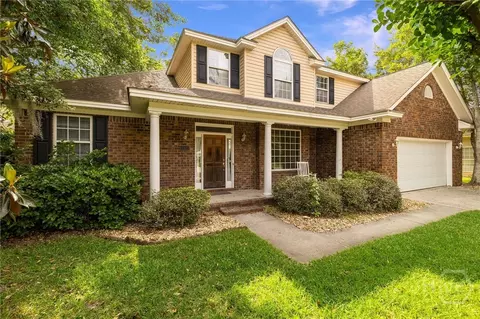 205 Meadowlark Cir, Savannah, GA 31419