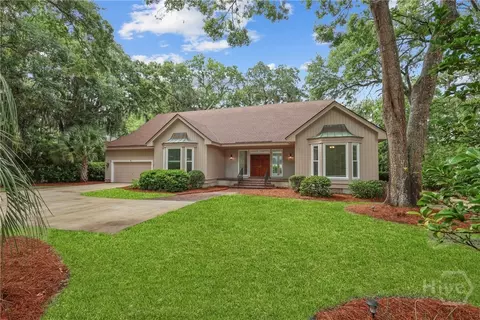 8 Boars Nest Ln, Savannah, GA 31411