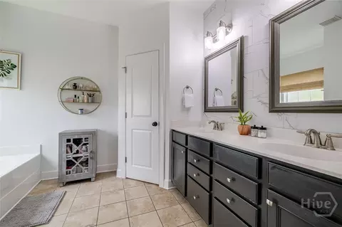 Bath - 2 Iron Gate Ct, Pooler, GA 31322 photo 5 of 5