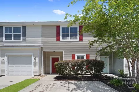 10 Brown Thrasher Ct, Port Wentworth, GA 31407