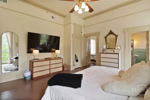 Bedroom - 24 E Jones St, Savannah, GA 31401 photo 4 of 13