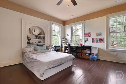 Bedroom - 24 E Jones St, Savannah, GA 31401 photo 7 of 13