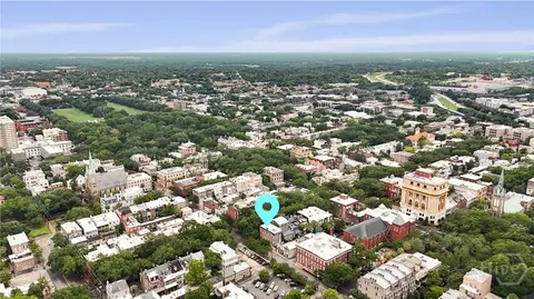View/Area - 24 E Jones St, Savannah, GA 31401 photo 4 of 6