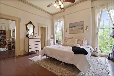 Bedroom - 24 E Jones St, Savannah, GA 31401 photo 1 of 13