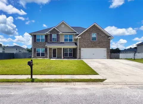 40 Red Blossom Ct, Allenhurst, GA 31301