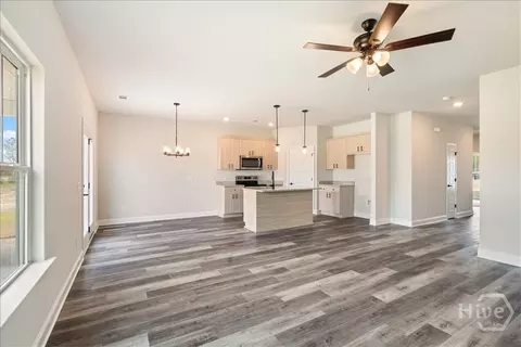 Living - 304 Timberlake Dr, Guyton, GA 31312 photo 1 of 2