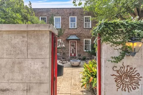 415 Price St #C, Savannah, GA 31401