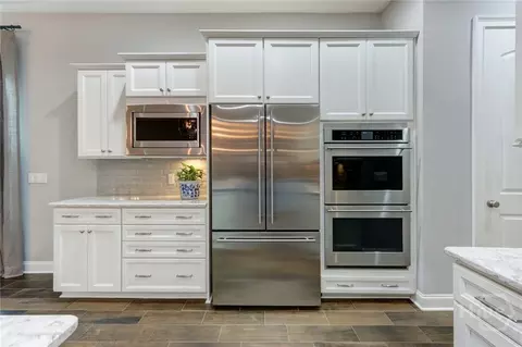 Kitchen - 2 Appletree Close Close, Pooler, GA 31322 photo 4 of 4
