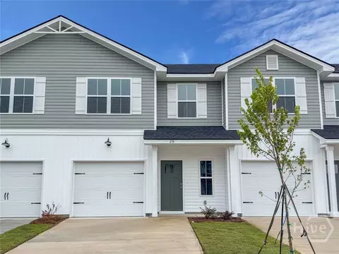 28 Beaumont Dr, Hinesville, GA 31313