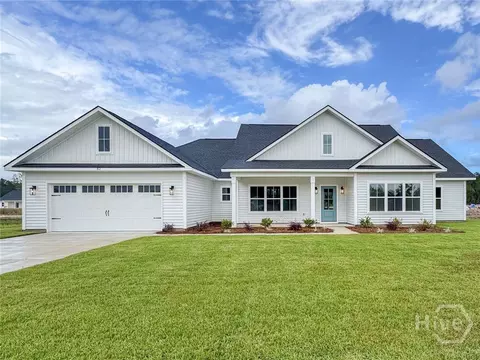 62 Carver Way, Midway, GA 31320