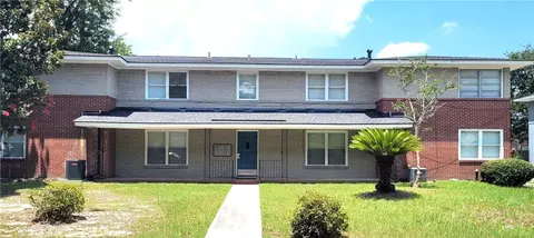 4 W 53rd St, Savannah, GA 31405