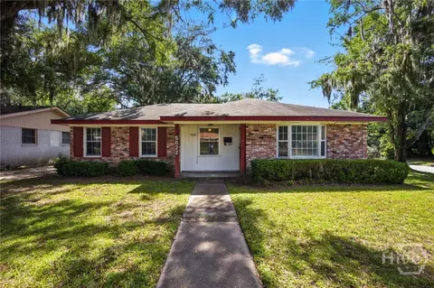 5022 Greenway Ln, Savannah, GA 31406