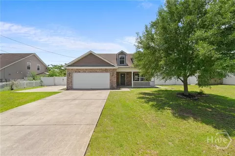 310 Bonnie Cir, Ellabell, GA 31308