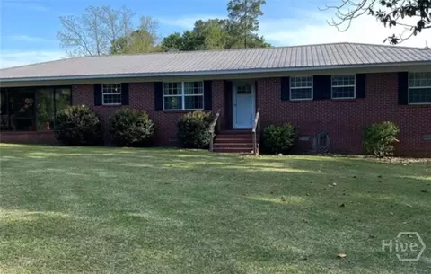 202 Laurel Dr, Sylvania, GA 30467