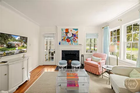 1318 E 51st St, Savannah, GA 31404