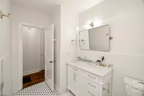 Bath - 1318 E 51st St, Savannah, GA 31404 photo 2 of 2