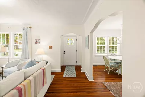 Entry Way - 1318 E 51st St, Savannah, GA 31404 photo 2 of 4