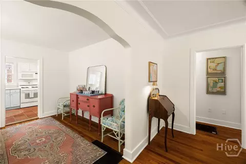 Entry Way - 1318 E 51st St, Savannah, GA 31404 photo 3 of 4