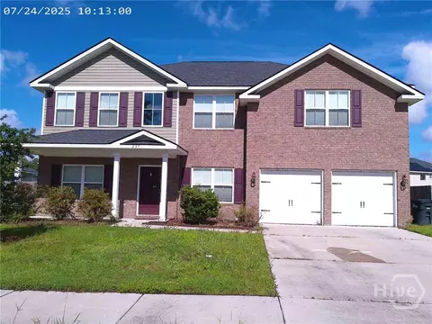 237 Thorp Cir, Hinesville, GA 31313